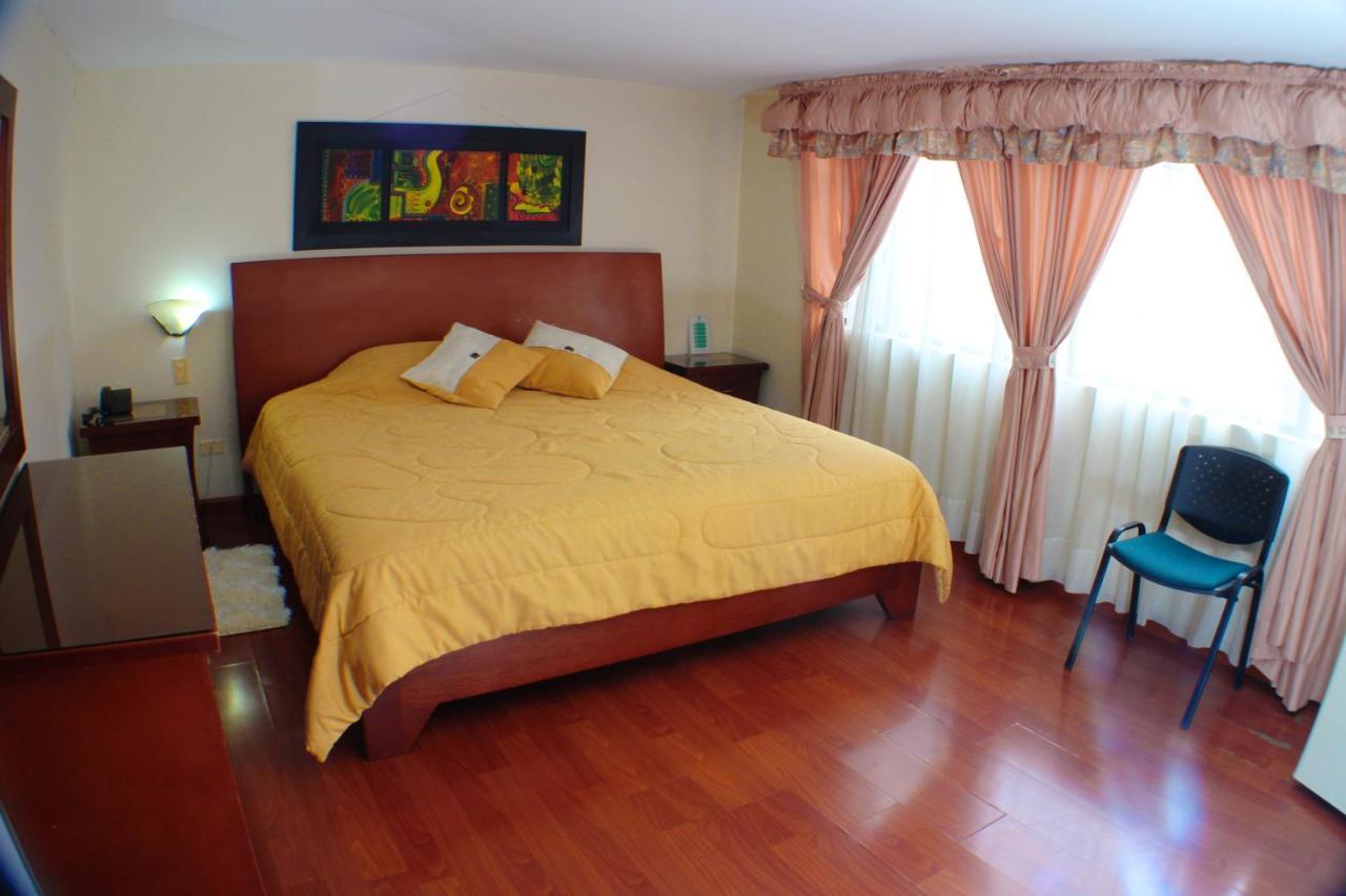 Hotel Santa Isabel 2 이피알레스 외부 사진