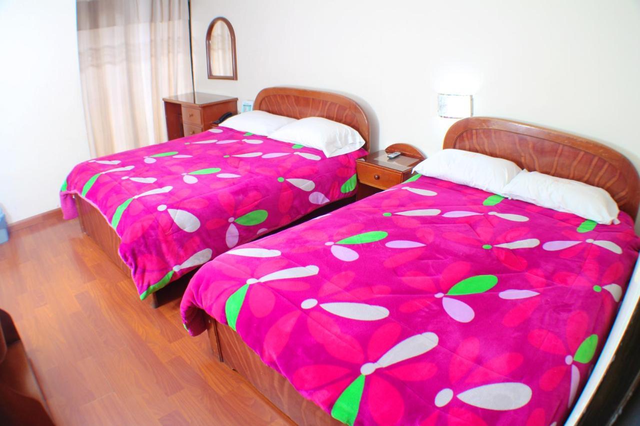 Hotel Santa Isabel 2 이피알레스 외부 사진