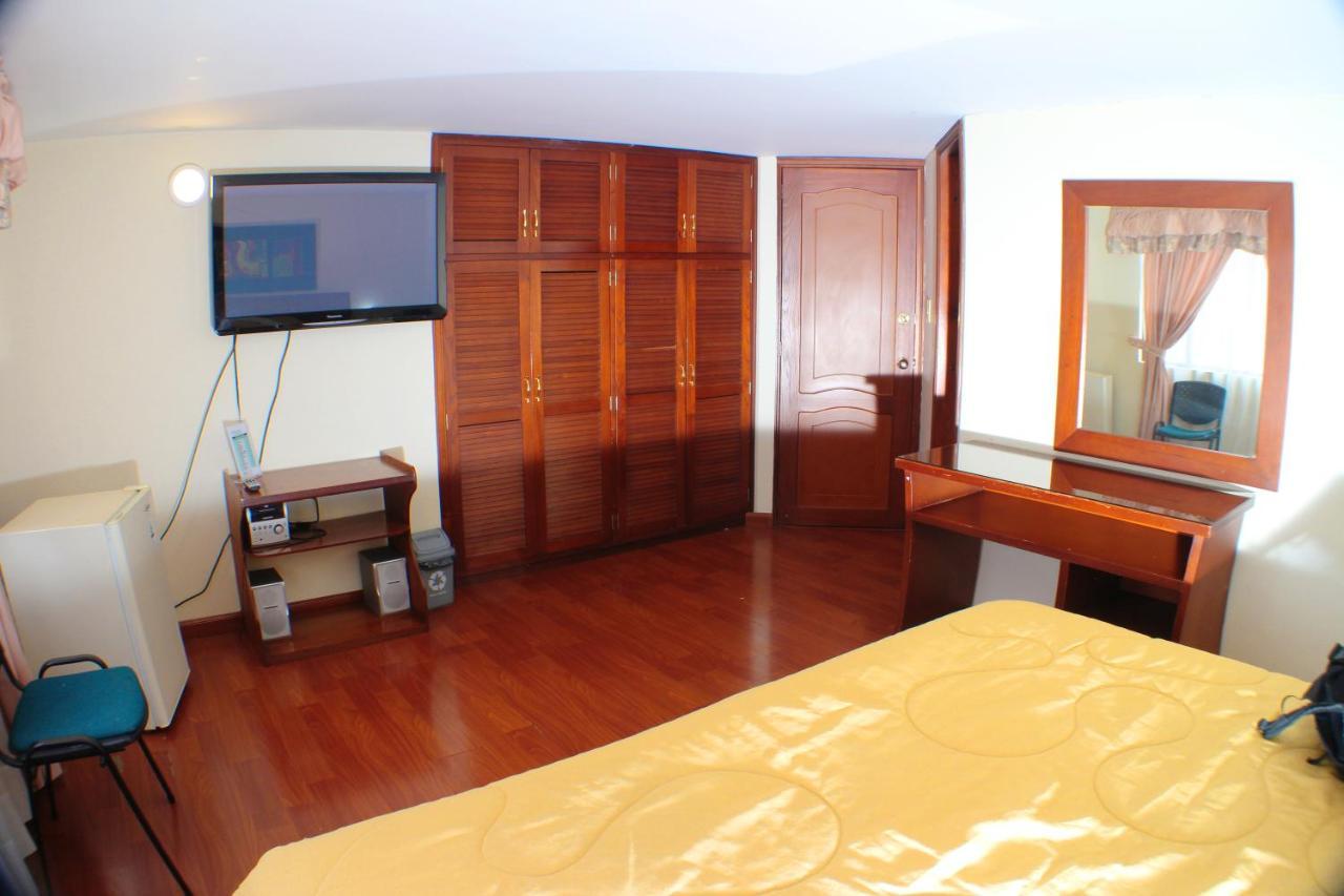 Hotel Santa Isabel 2 이피알레스 외부 사진