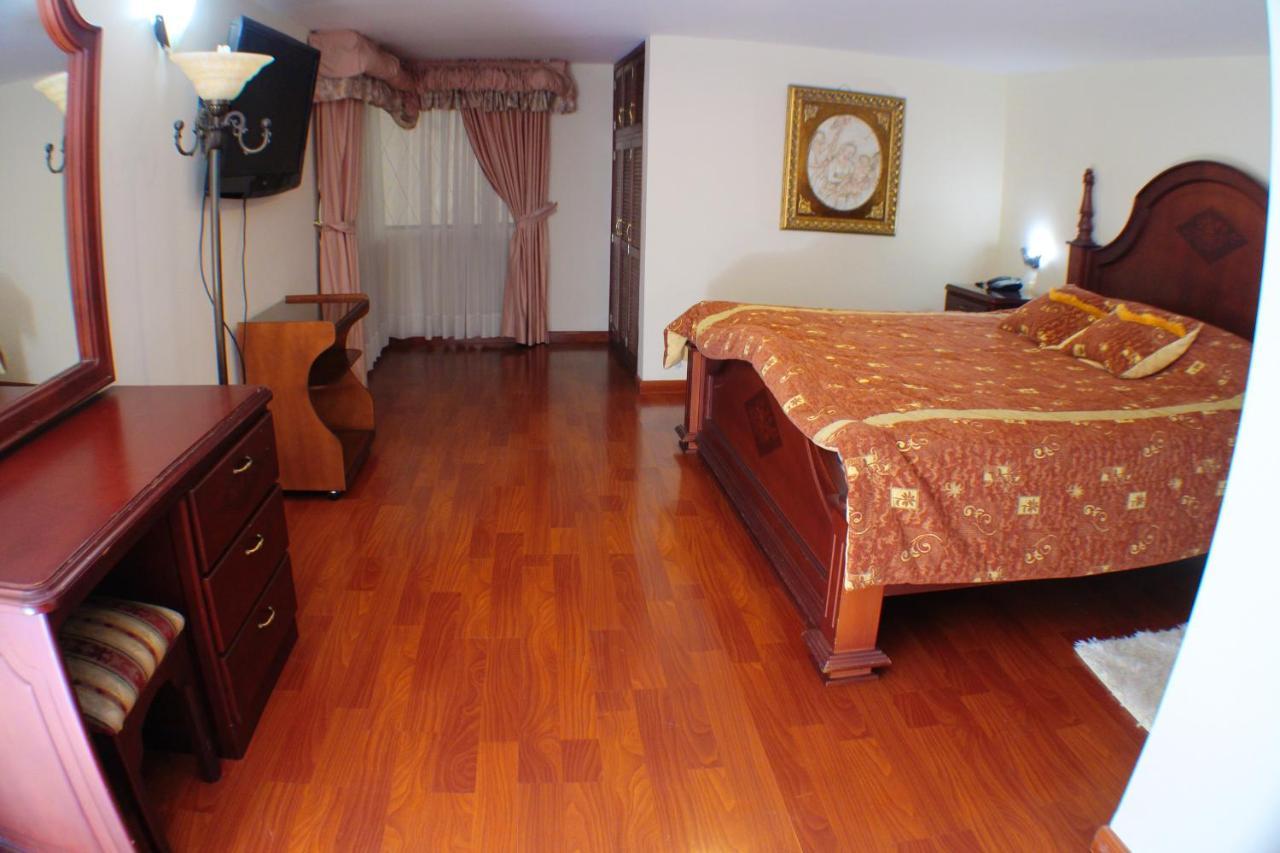 Hotel Santa Isabel 2 이피알레스 외부 사진