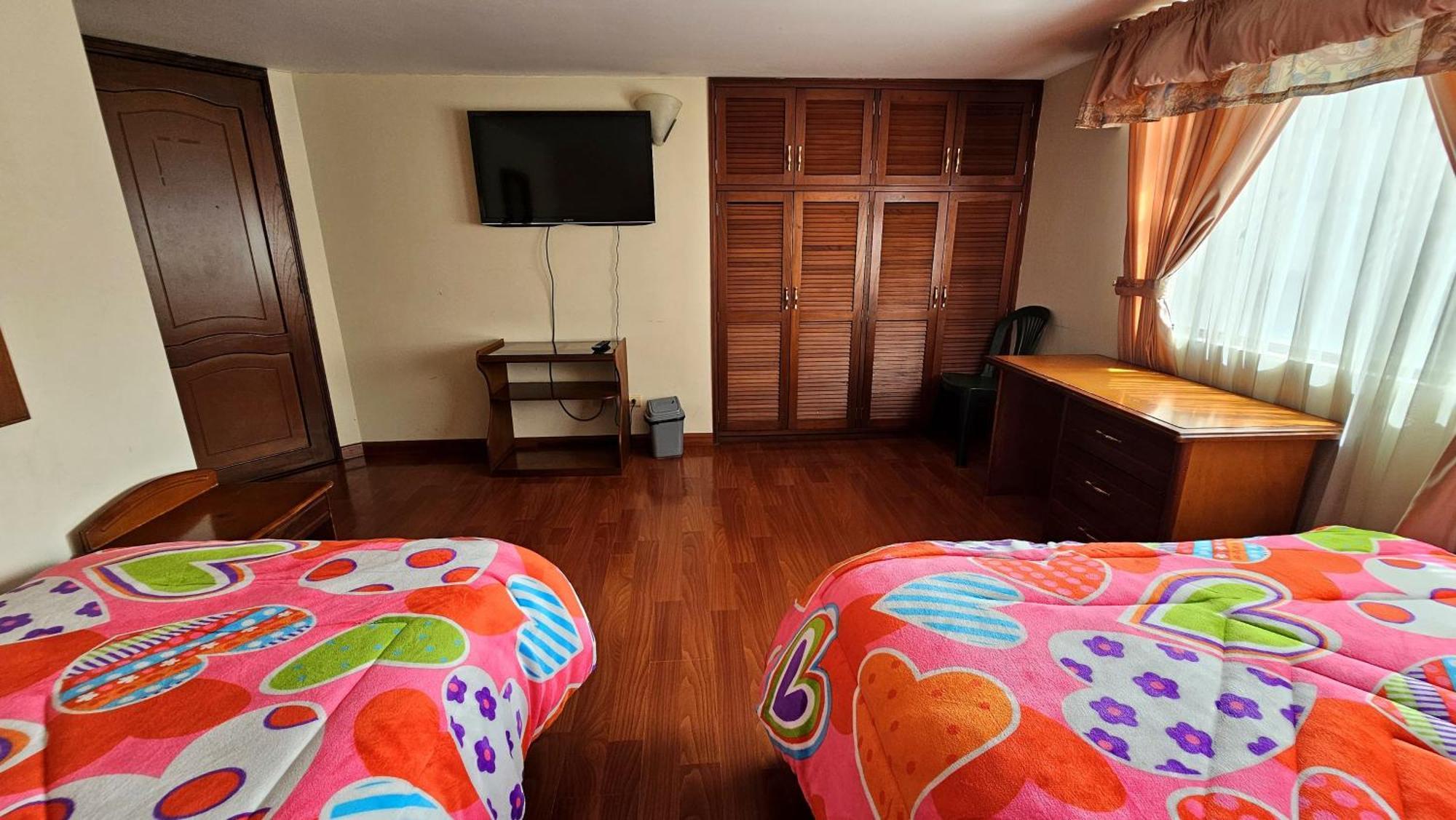 Hotel Santa Isabel 2 이피알레스 외부 사진